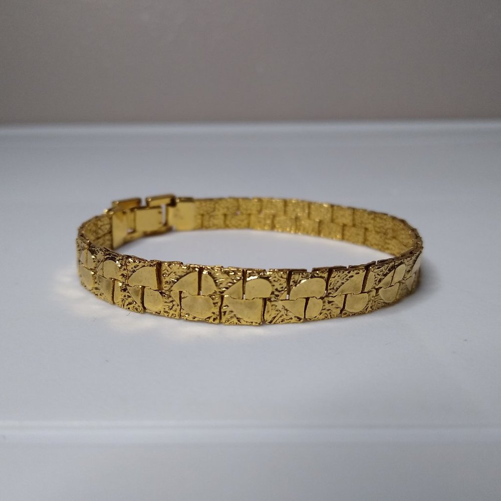 7 Inch Metal Hearts Bracelet